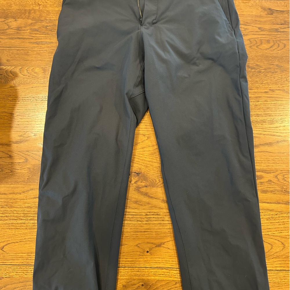 Lululemon Chino